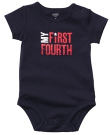 Salute! He'll have a style-statement that makes a bang in this bodysuit from Carter's. Salute! He'll have a style-statement that makes a bang in this bodysuit from Carter's.
