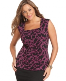 A ruched front lends a slenderizing look to Style&co.'s sleeveless plus size top, featuring a standout print-- it's an Everyday Value!