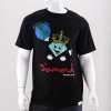 Show everyone that the 'world is yours' in this Diamond Supply Co. tee.